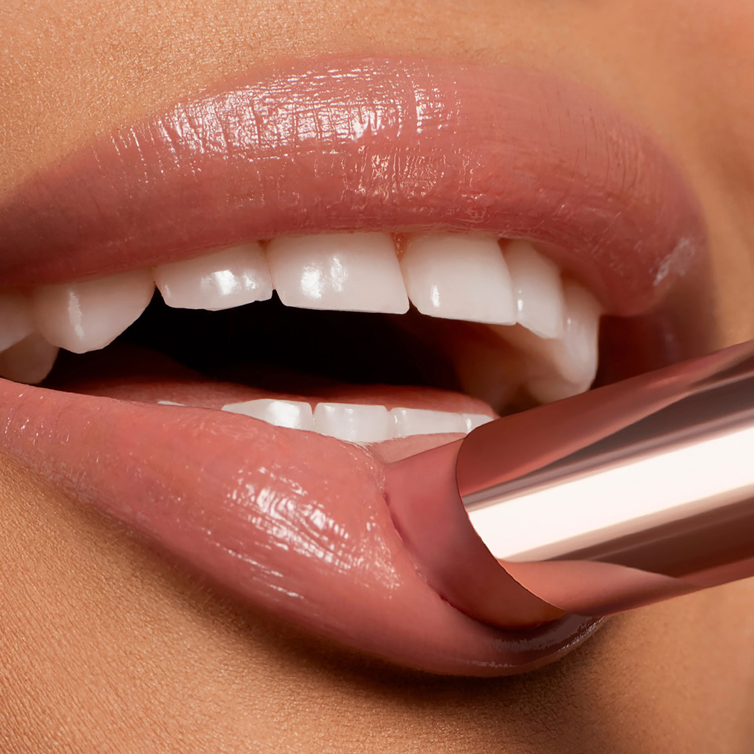 LANCÔME LIP IDÔLE BUTTERGLOW (BÁLSAMO LABIAL CON COLOR)